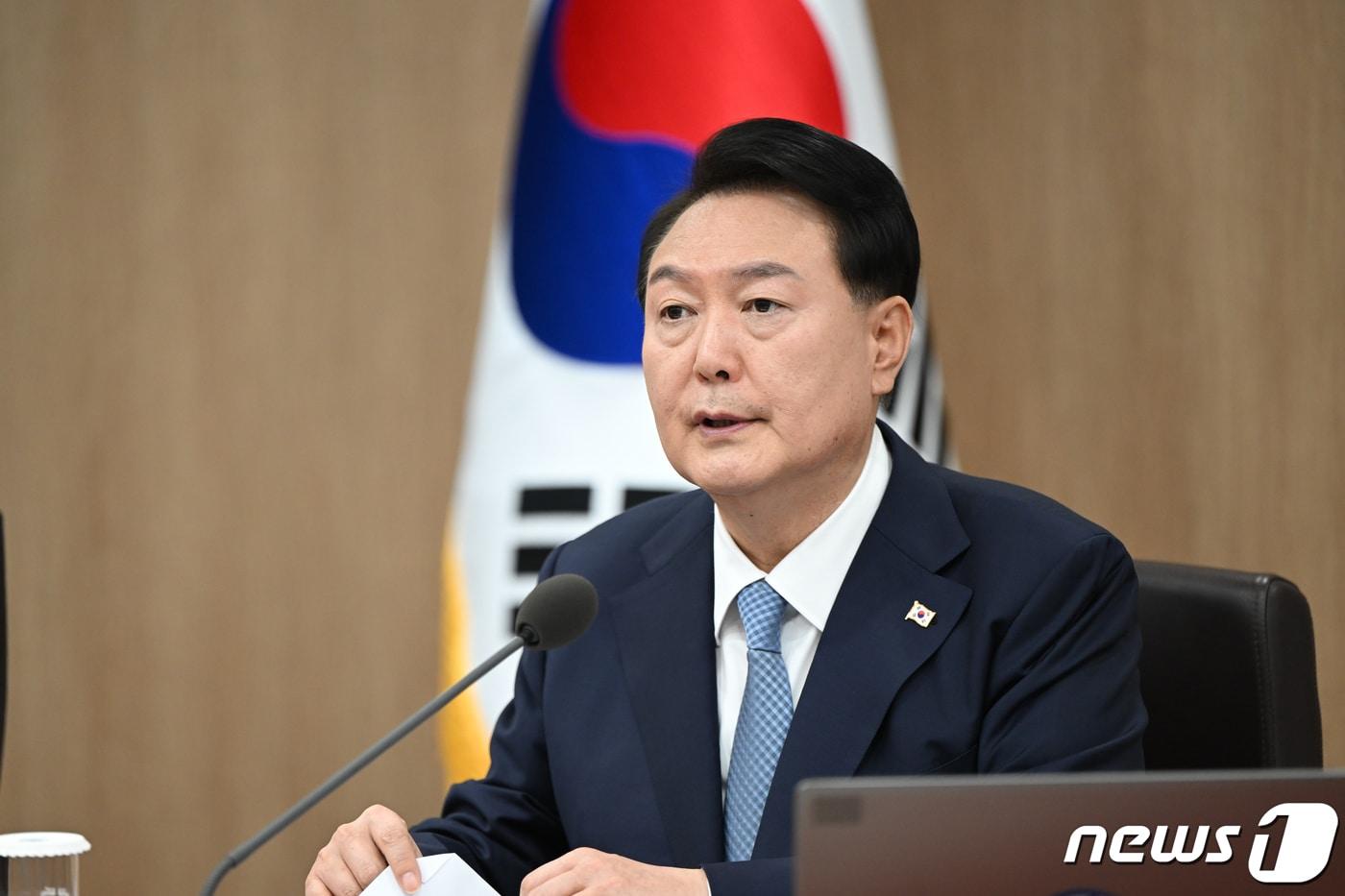 본문 이미지 - 윤석열 대통령이 12일 오전 용산 대통령실 청사에서 열린 제38차 국무회의를 주재하며 모두발언을 하고 있다. (대통령실 제공) 2023.9.12/뉴스1 ⓒ News1 오대일 기자