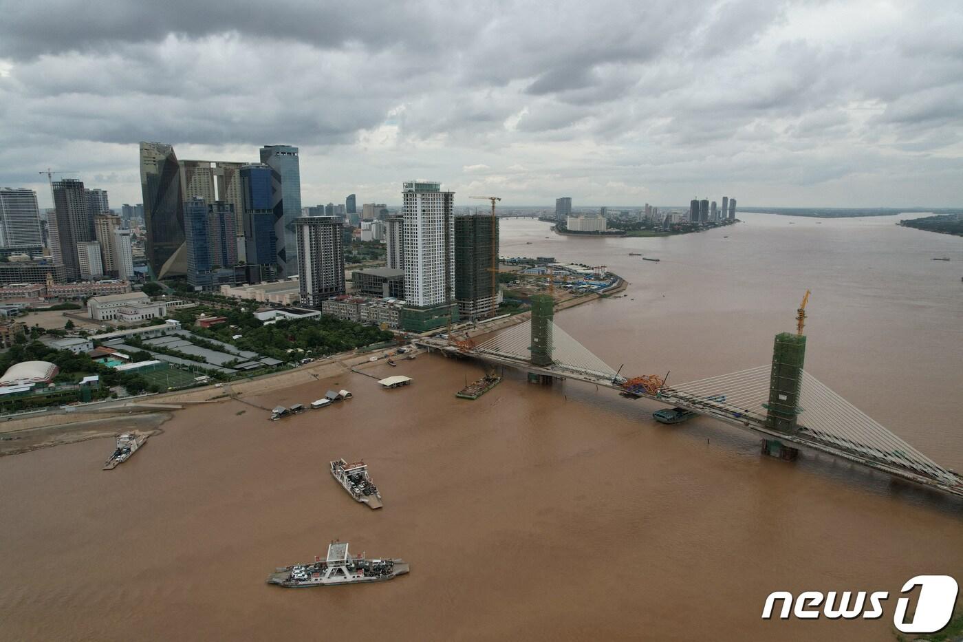캄보디아의 수도 프놈펜의 전경. 2023.08.21/ ⓒ 로이터=뉴스1 ⓒ News1 권진영 기자