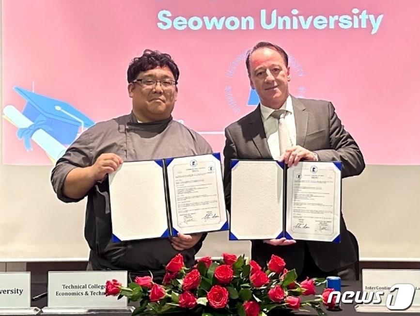 본문 이미지 - 서원대학교 호텔외식조리학부는 인터컨티넨탈 하노이 랜드마크72(InterContinental Hanoi Landmark72)와 업무협약을 했다.(서원대 제공)/ 뉴스1