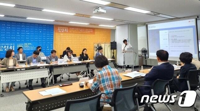 본문 이미지 - ‘전주-익산 도서관여행 메타버스 구축’ 착수보고회가 13일 현대해상 8층 회의실에서 개최됐다.(전주시 제공)/뉴스1