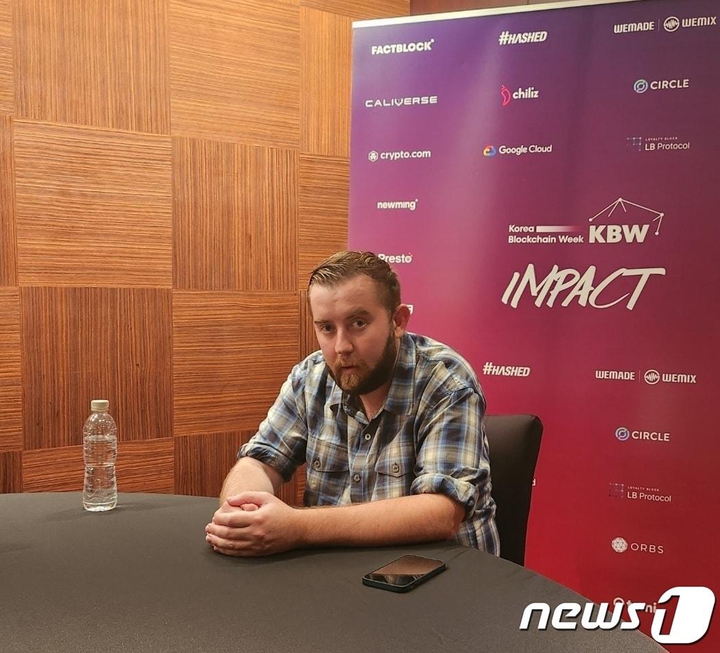 본문 이미지 - 세르게이 나자로프 체인링크 설립자가 최근 서울 중구에서 진행된 <뉴스1>과의 인터뷰에 참여하고 있다. 사진 = 김지현 기자