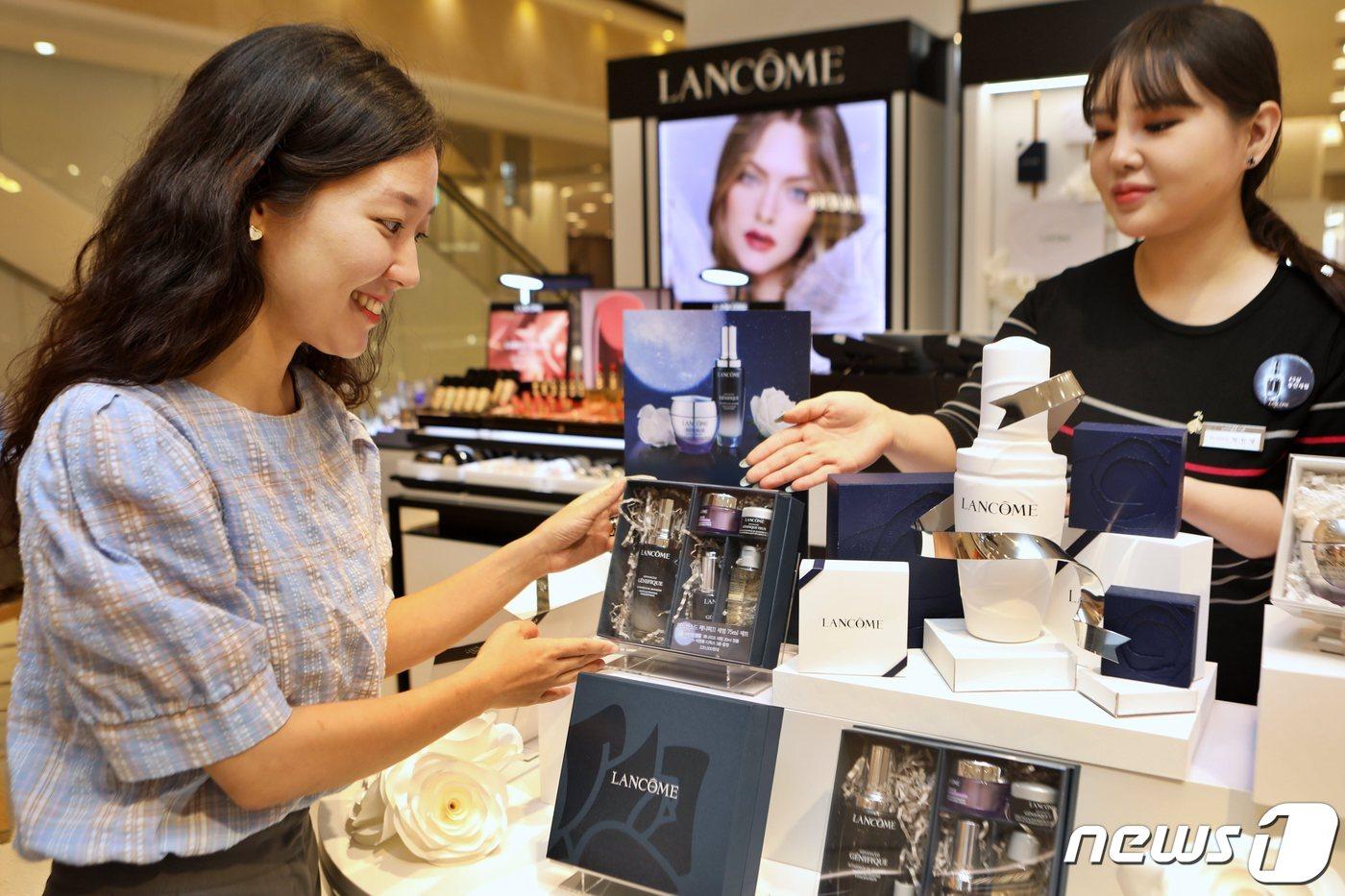 롯데백화점이 15~24일 '추석 코스메틱 기프트 제안전'을 진행한다.(롯데백화점제공)