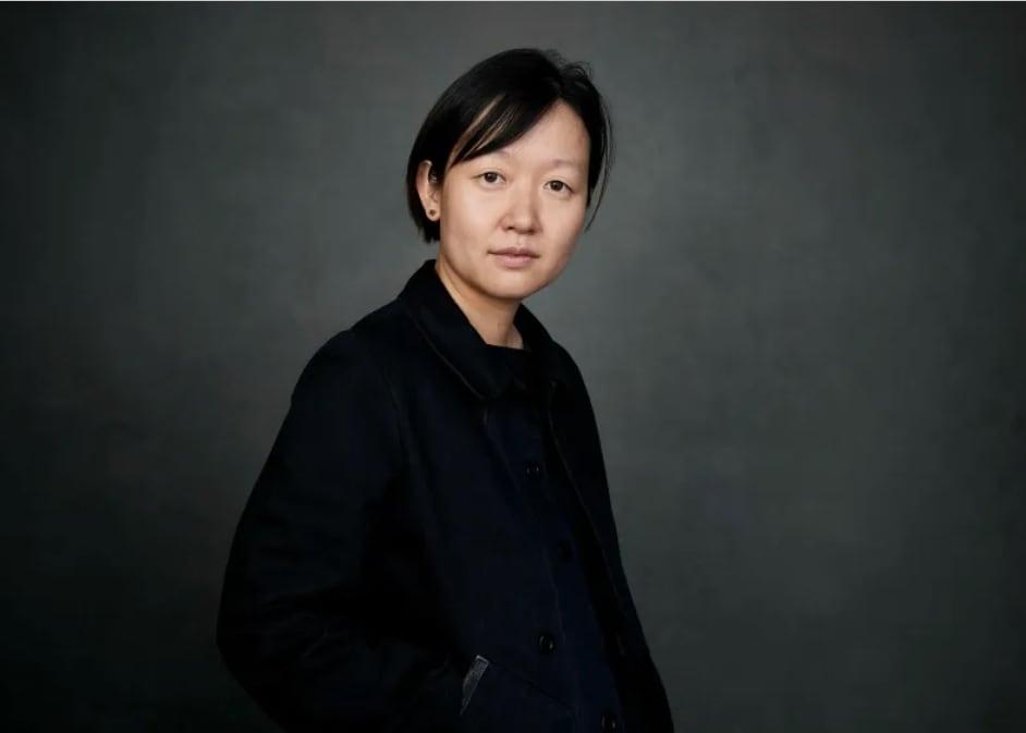 본문 이미지 - 한국계 미국인 영화 감독 셀린 송이 13일(현지시간) 타임이 선정한 '차세대 100인'에 선정됐다. 타임 페이지 갈무리