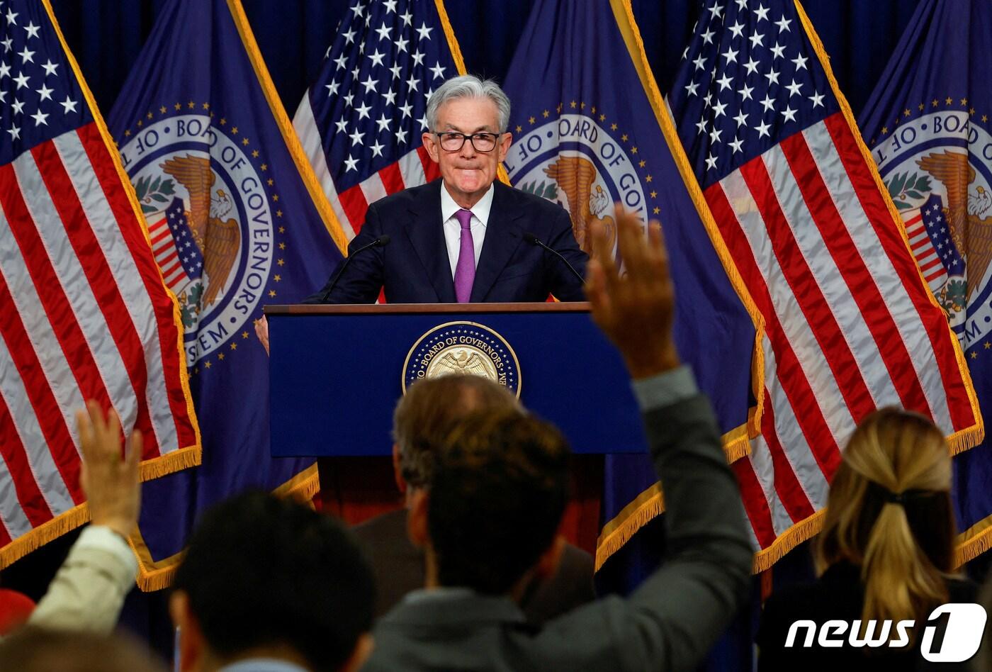 제롬 파월 미국 연방준비제도(Fed·연준) 의장이 20일(현지시간) 워싱턴 연준에서 FOMC가 기준금리를 5.25∼5.50%로 동결한 뒤 기자회견을 하고 있다. 2023.9.21 ⓒ 로이터=뉴스1 