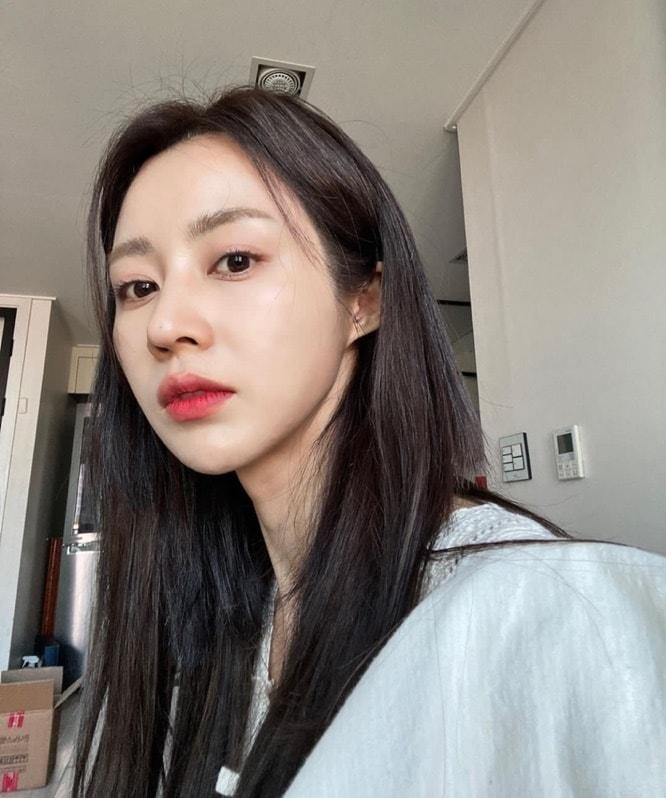 본문 이미지 - 김아라 인스타그램