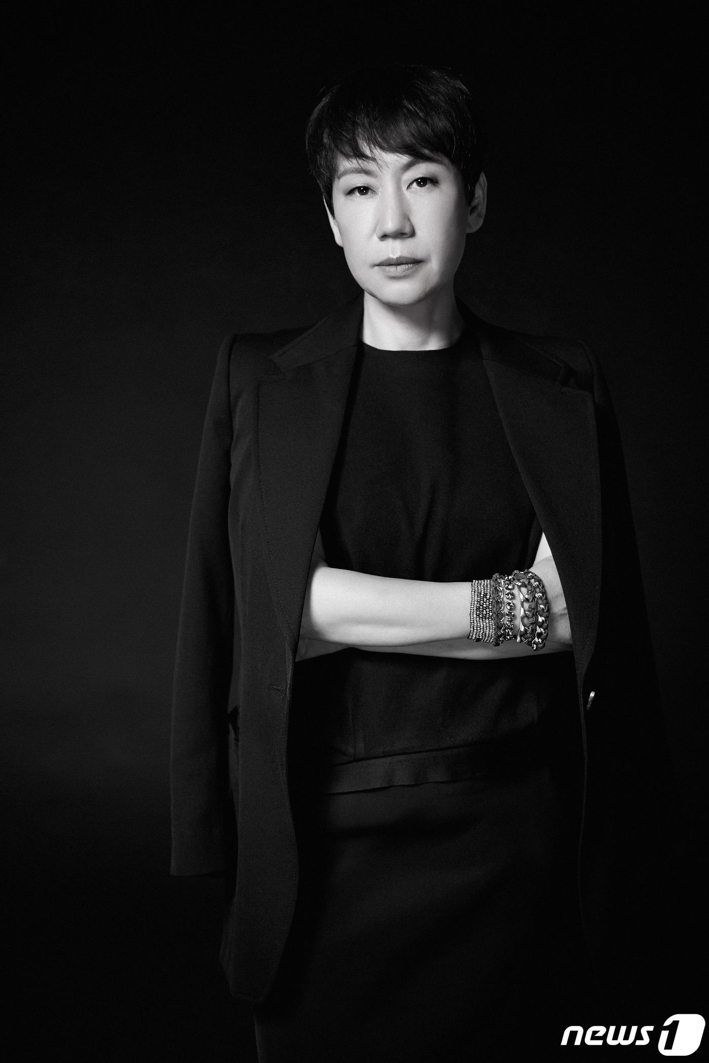 본문 이미지 - 우영미 디자이너.