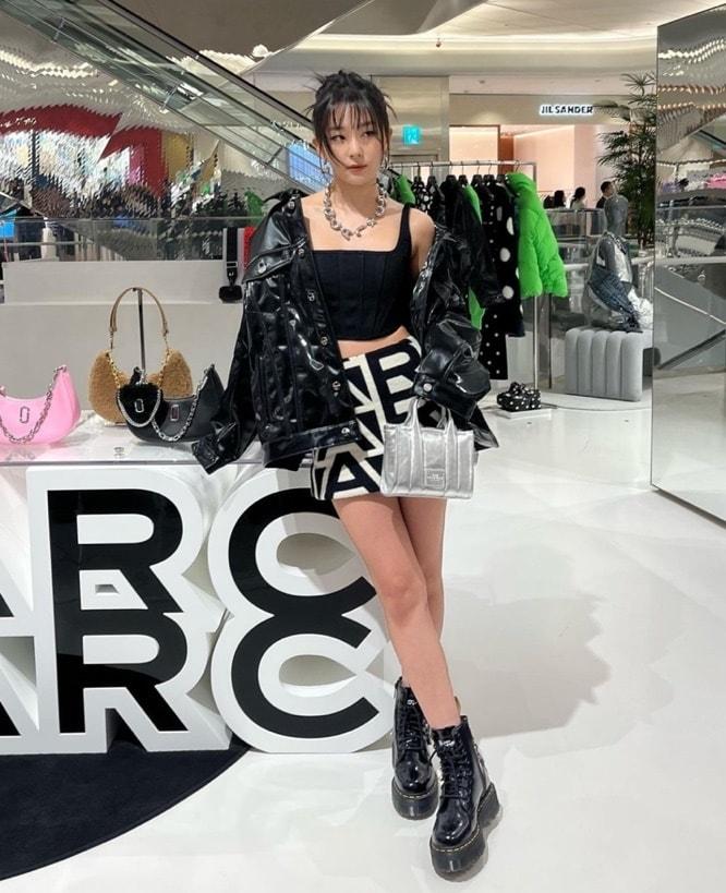 본문 이미지 - 슬기 인스타그램