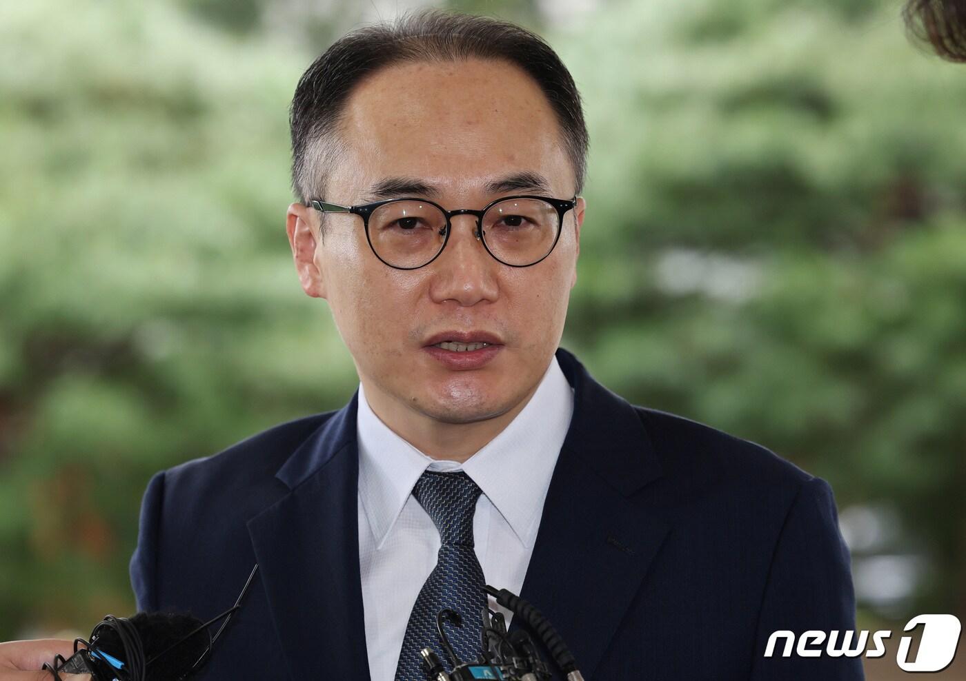이원석 검찰총장이 27일 서울 서초구 대검찰청으로 출근하며 취재진 질문에 답하고 있다. 2023.9.27/뉴스1 ⓒ News1 박지혜 기자