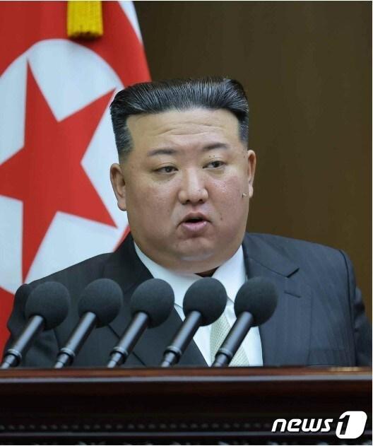 본문 이미지 - (평양 노동신문=뉴스1) = 김정은 북한 노동당 총비서. [국내에서만 사용가능. 재배포 금지. DB 금지. For Use Only in the Republic of Korea. Redistribution Prohibited] rodongphoto@news1.kr