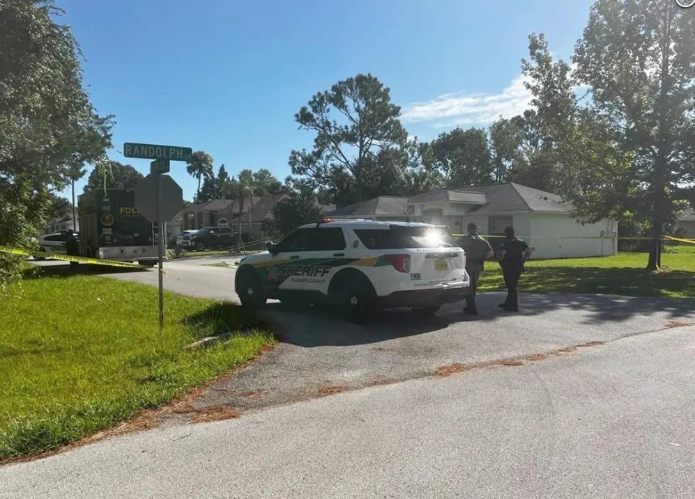 본문 이미지 - 4일(현지시간) 미국 플로리다주에서 18개월된 여자 아기가 머리에 총을 맞아 숨지는 일이 벌어졌다. 뉴욕포스트 보도 캡처