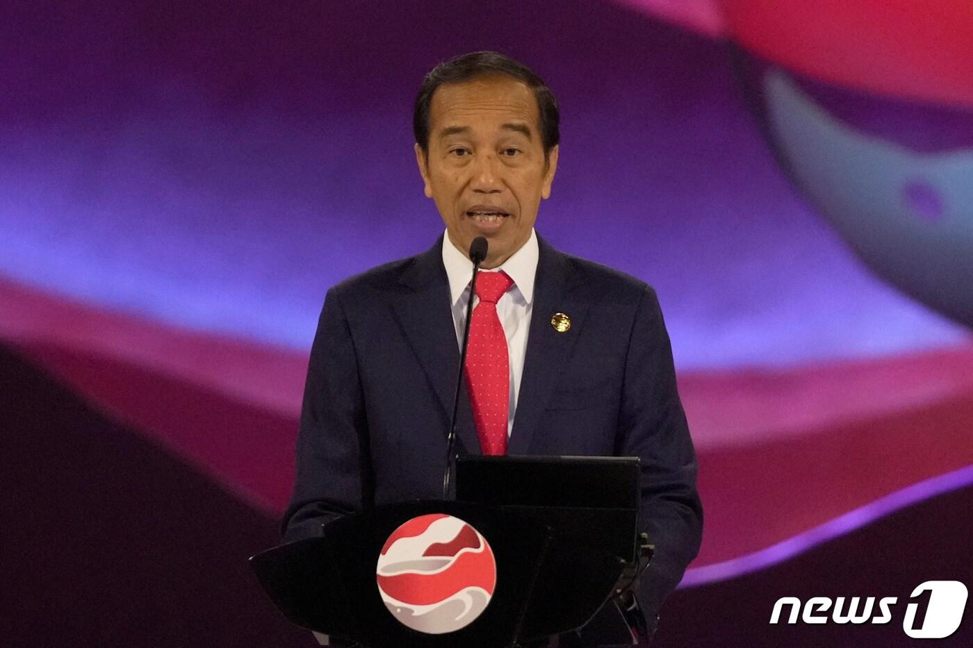 본문 이미지 - 인도네시아의 조코 위도도 대통령이 지난 9월 아세안(ASEAN·동남아시아국가연합) 정상회의에서 모두발언을 하는 모습.. 2023.09.05. ⓒ 로이터=뉴스1 ⓒ News1 정윤영 기자