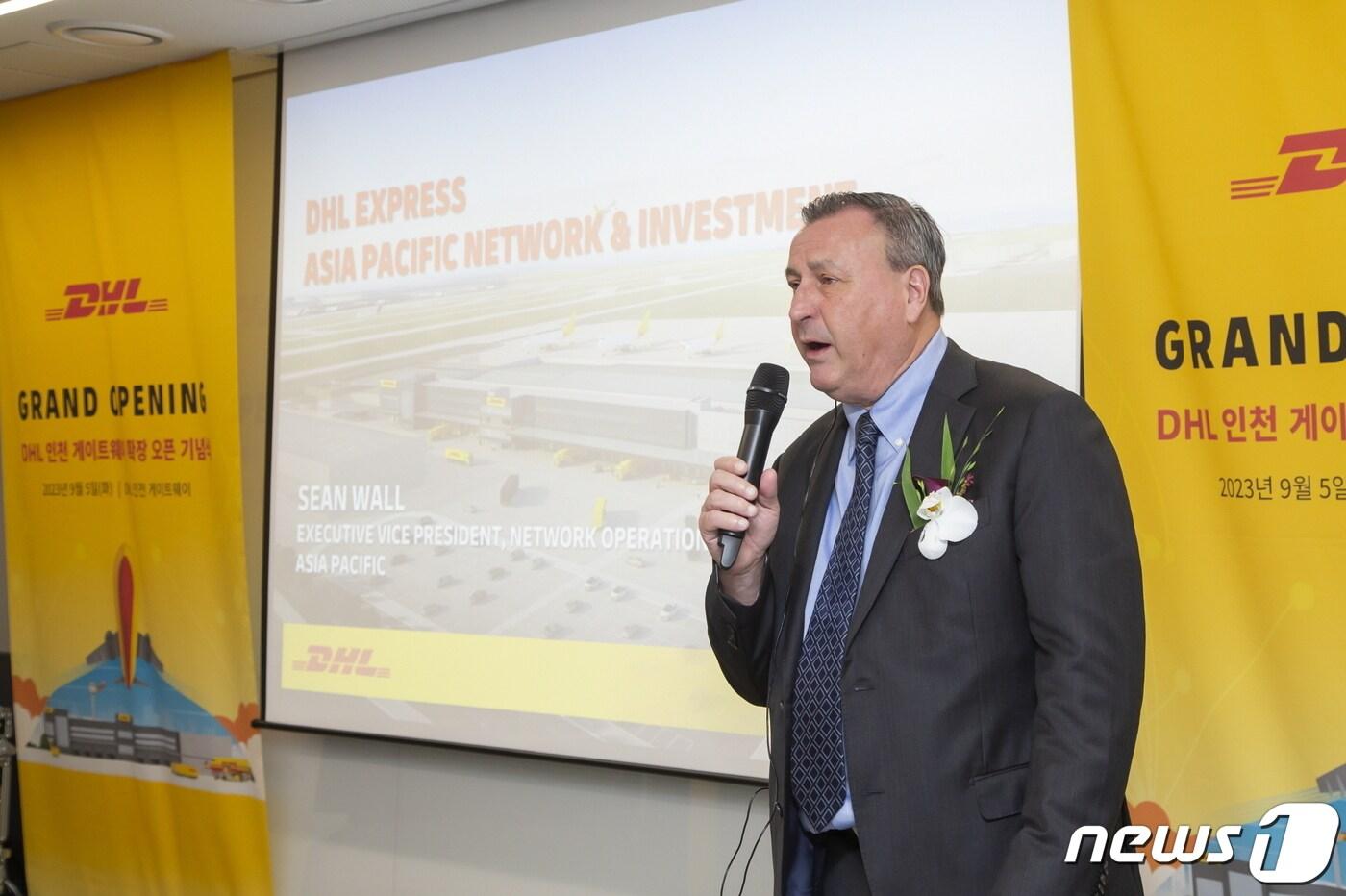 션 월 DHL익스프레스 아시아태평양 네트워크 및 항공 운영 총괄 부사장이 발언하고 있다.(DHL 익스프레스 코리아 제공)
