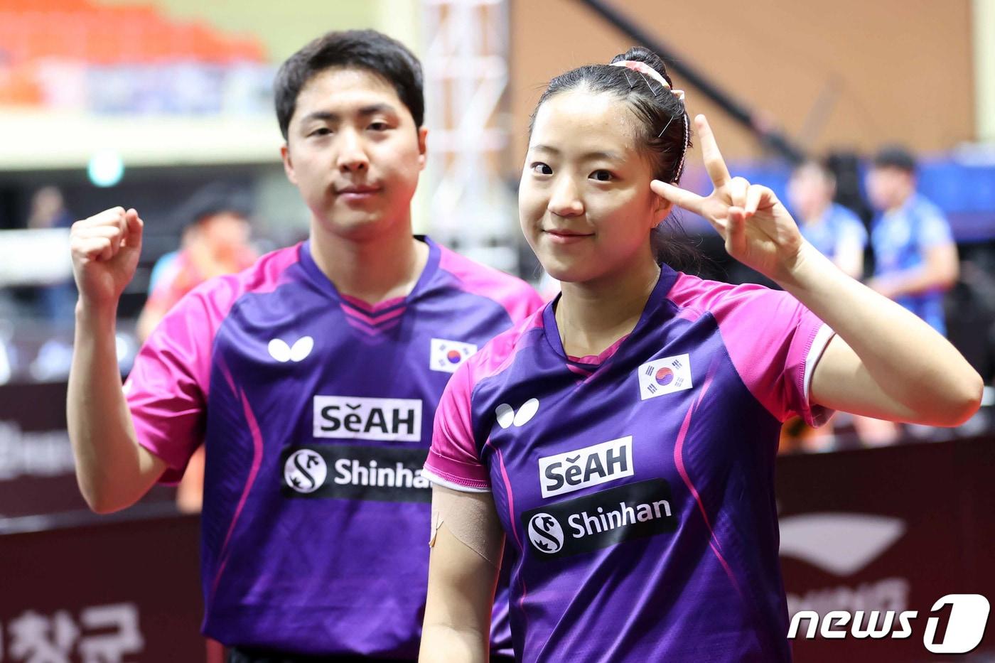본문 이미지 - 한국 국가대표 탁구 혼합 복식의 임종훈-신유빈 조(2023 평창아시아탁구선수권대회 조직위원회 제공) 2023.9.6/뉴스1 ⓒ News1 유승관 기자