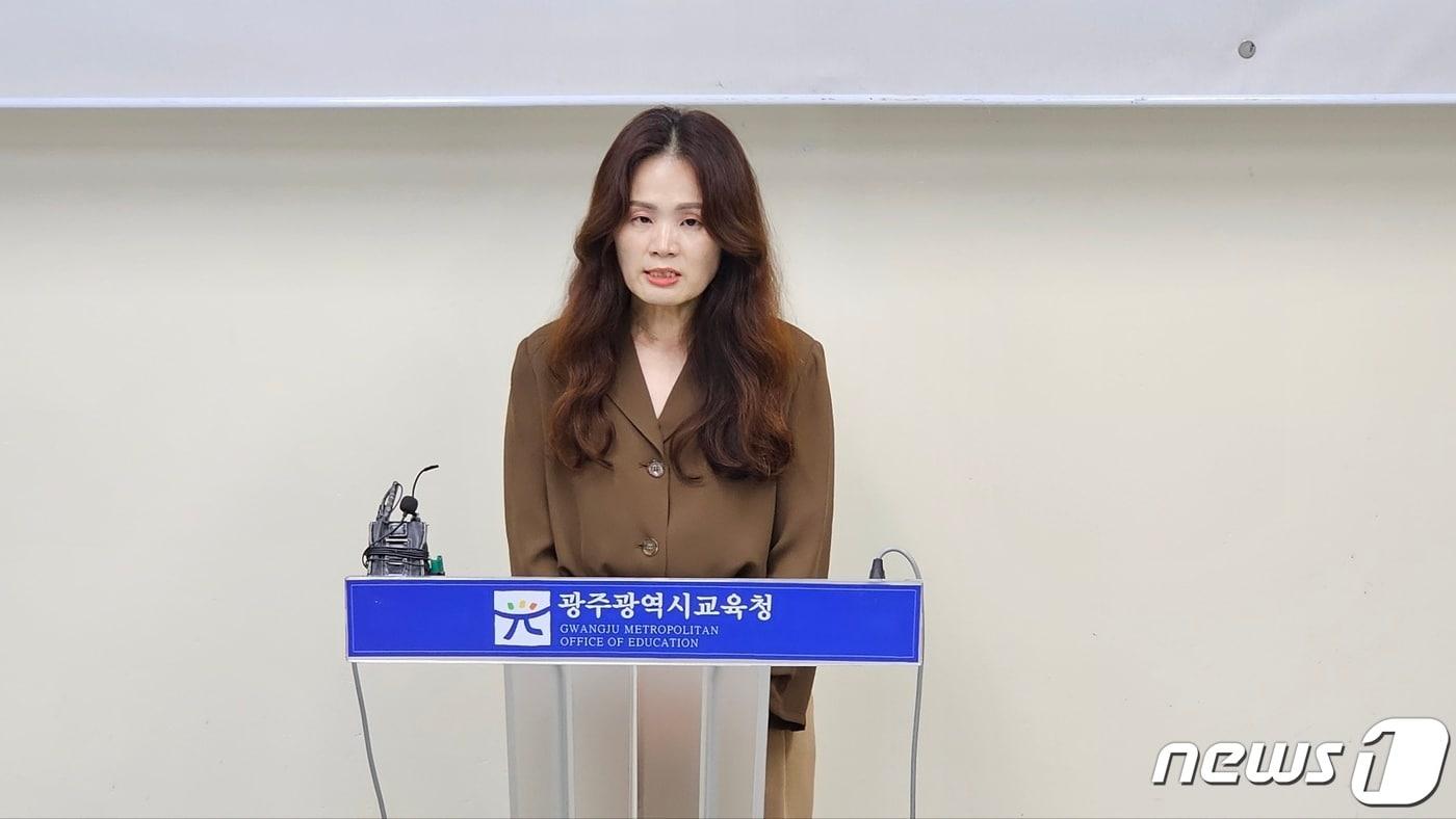 7일 광주시교육청 기자실에서 여은화 동아여고 국어 교사가 9월 모의평가 문항 분석을 하고 있다.2023.9.7./뉴스1 ⓒ News1 서충섭 기자