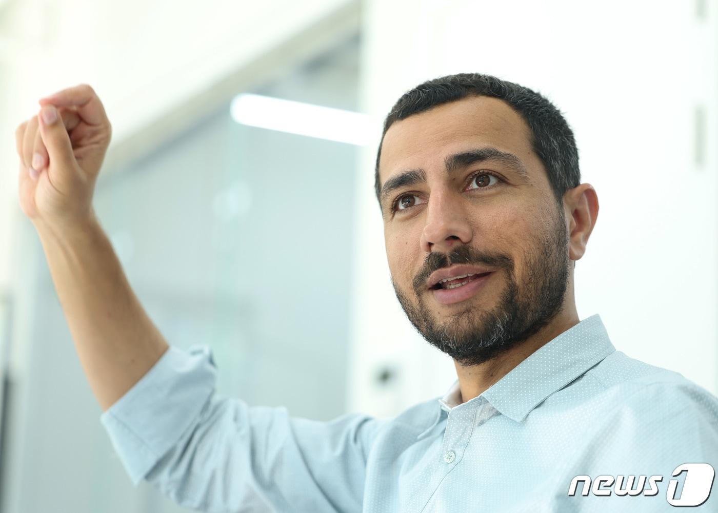 본문 이미지 - 비트코인 스마트 컨트랙트 플랫폼 스택스의 창시자 무닙 알리가 7일 오후 서울 강남구 디스프레드에서 뉴스1과 인터뷰를 하고 있다. 2023.9.7/뉴스1 ⓒ News1 신웅수 기자