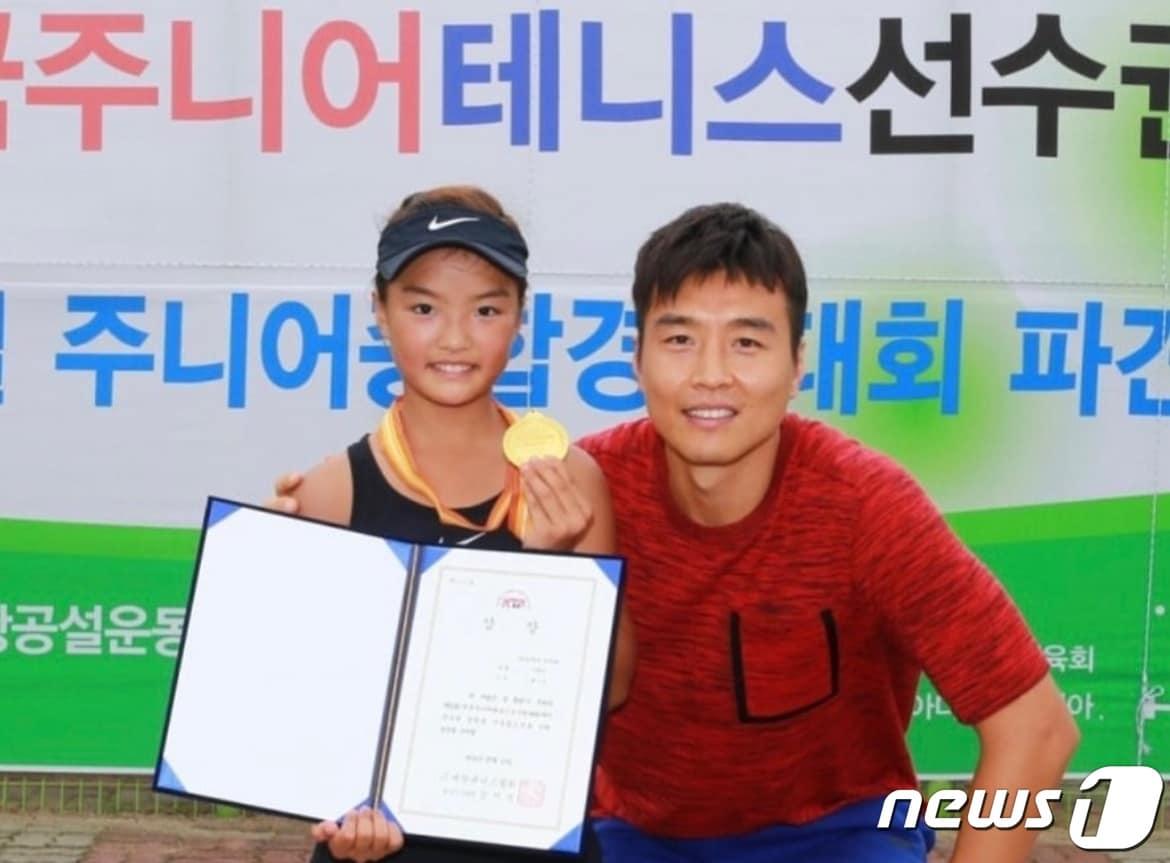 본문 이미지 - 이동국과 그의 둘째 딸 이재아. (이재아 인스타그램 갈무리) ⓒ 뉴스1