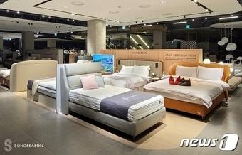 본문 이미지 - '소노시즌 신세계백화점 대구점' 매장 전경 (소노시즌 제공)