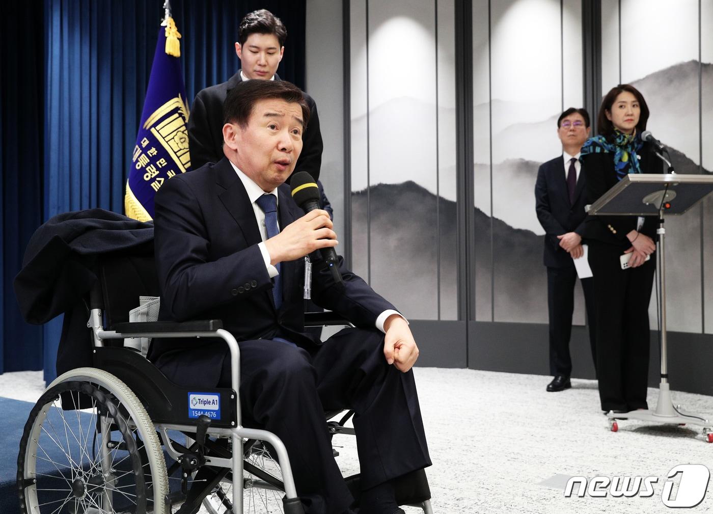 본문 이미지 - 유철환 국민권익위원장 내정자가 10일 용산 대통령실 청사 브리핑룸에서 임명 소감을 발표하고 있다. 2024.1.10/뉴스1 ⓒ News1 오대일 기자