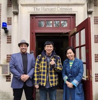 본문 이미지 - 케이시 라티그 FSI(Freedom Speakers International) 이사장(왼쪽), 이지성 작가(가운데), 이은구 FSI 대표(오른쪽) /사진 = 이지성