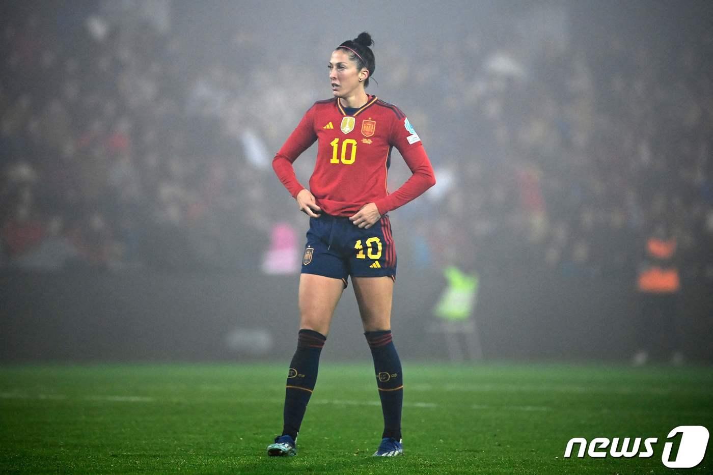 본문 이미지 - 스페인 여자축구대표팀 제니 에르모소ⓒ AFP=뉴스1