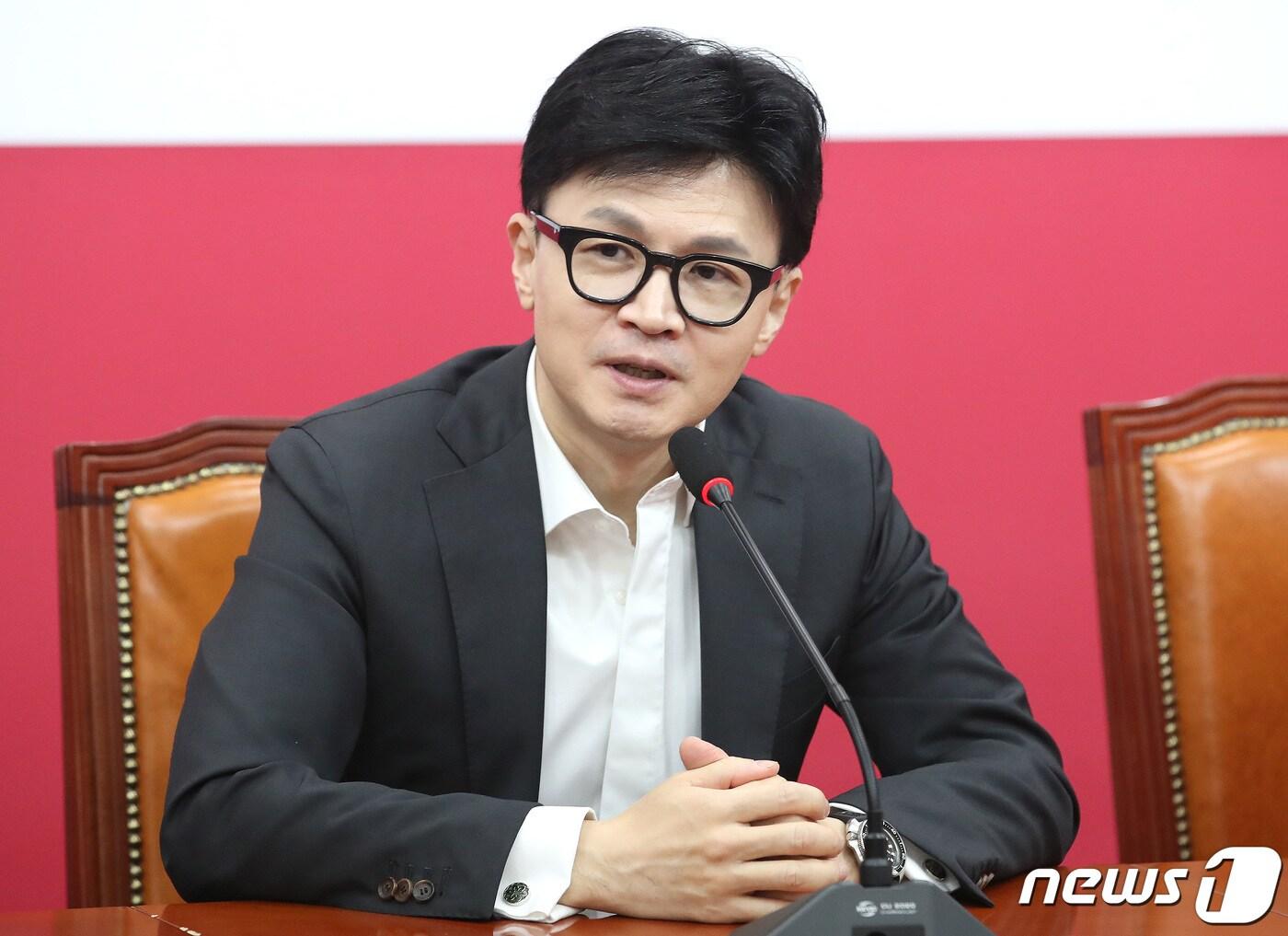 본문 이미지 - 한동훈 국민의힘 비상대책위원장이 15일 국회에서 열린 비대위 회의에서 발언하고 있다. 2024.1.15 /뉴스1 ⓒNews1 임세영 기자