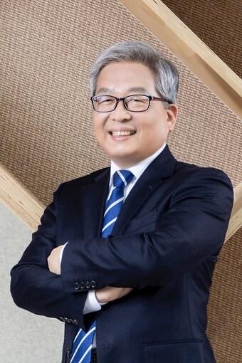 본문 이미지 - 현대차 정몽구 재단 정무성 신임 이사장(현대차 정몽구 재단 제공).