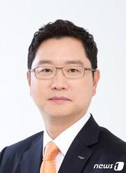 본문 이미지 - 윤웅섭 일동제약 부회장이 제16대 한국제약바이오협회 이사장으로 선임됐다.(한국제약바이오협회 제공)/뉴스1 ⓒ News1