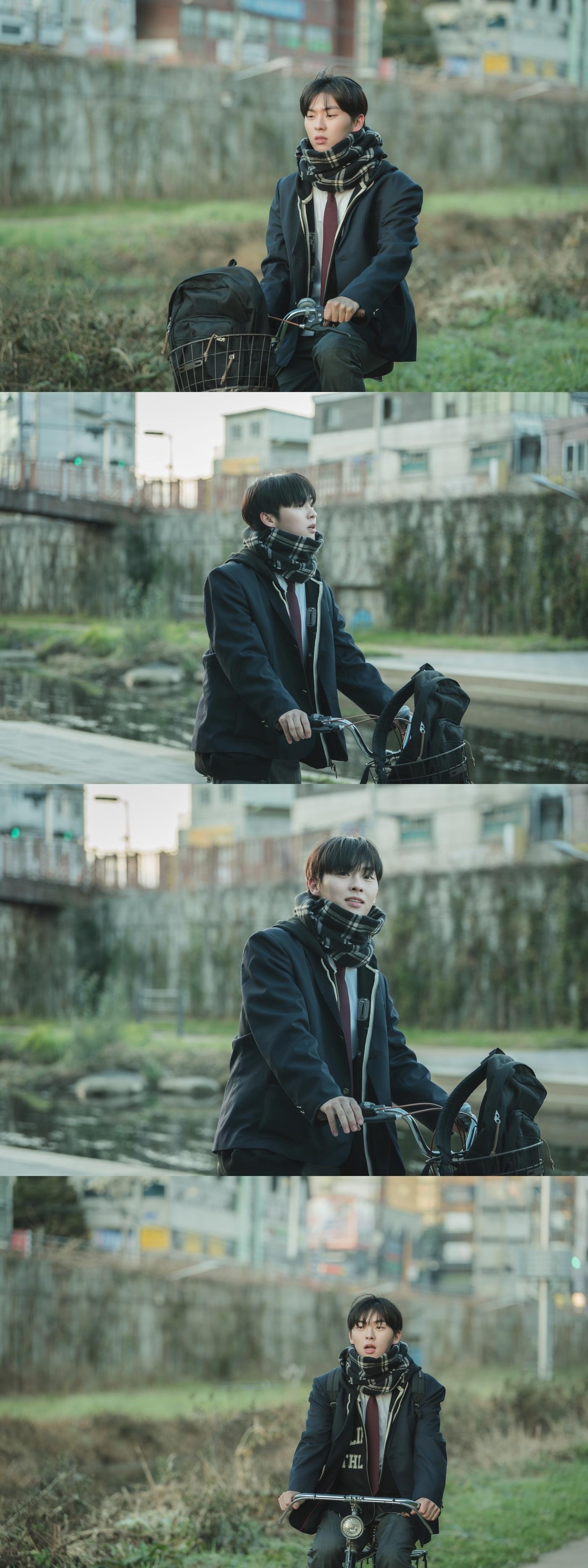 본문 이미지 - 배우 최현욱 / 이하이 뮤직비디오