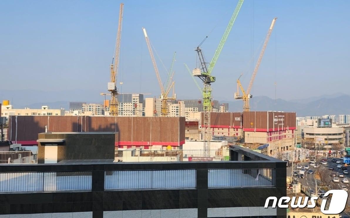 본문 이미지 - 대구지역 아파트 건설현장 ⓒ News1 김종엽 기자