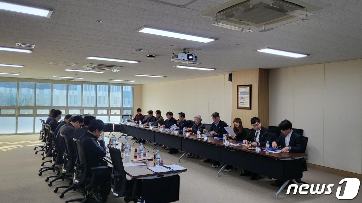 강원도 원주의료기기테크노밸리가 16일 오후 원주 기업도시 내 의료기기종합지원센터에서 네오바이오텍 초청 교류회를 다. (원주의료기기테크노밸리 제공) 2023.1.17/뉴스1