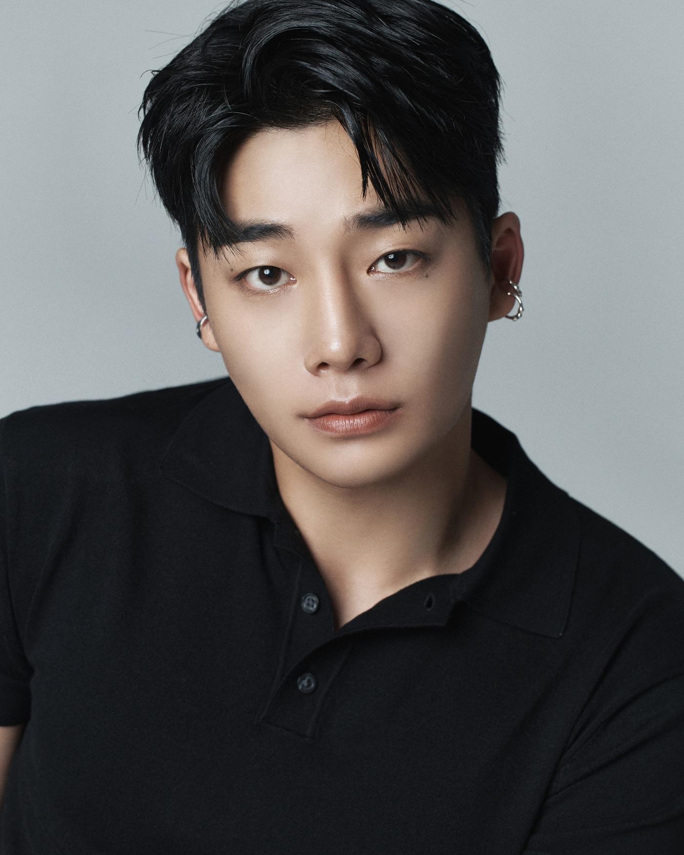 본문 이미지 - 배우 강율/ 사진제공=타조엔터테인먼트