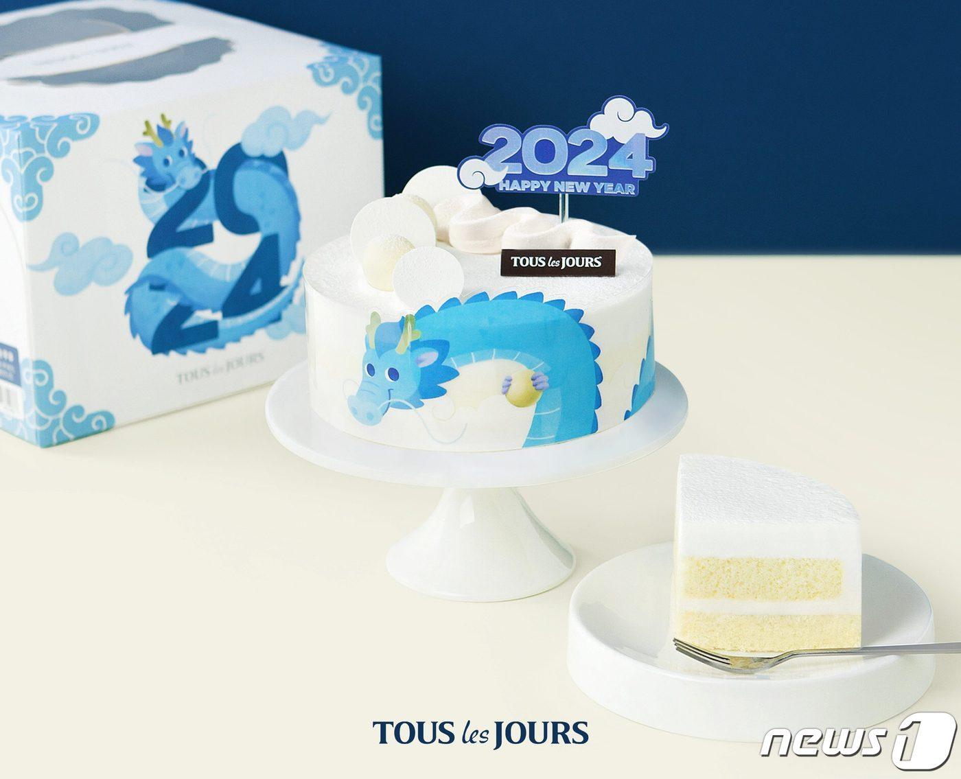 본문 이미지 - '2024 해피 드래곤' 케이크.(CJ푸드빌 제공)