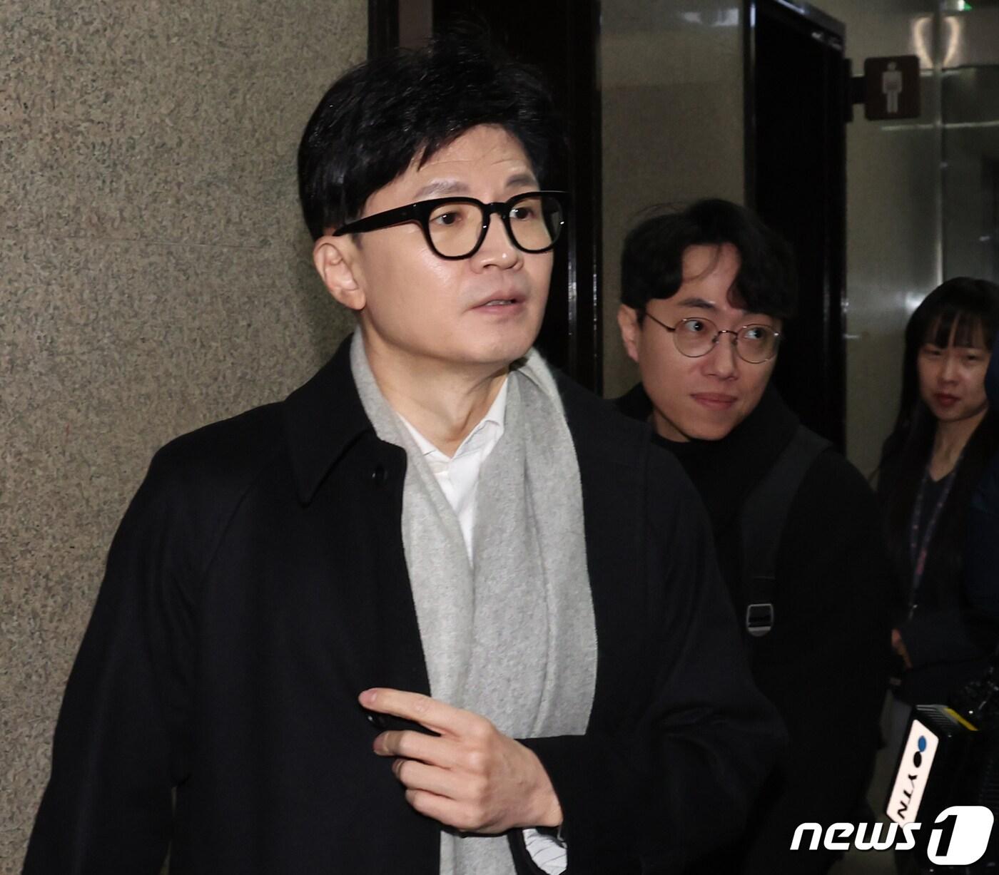 본문 이미지 - 한동훈 국민의힘이 비상대책위원장이 24일 오전 서울 여의도 국회 본청으로 출근하고 있다. 2024.1.24/뉴스1 ⓒ News1 송원영 기자