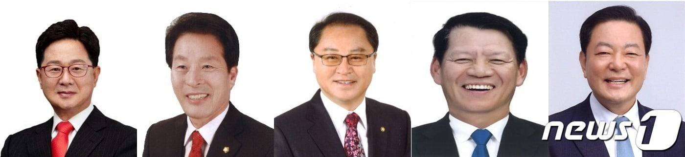 본문 이미지 - 4.10 총선에서 창원시 진해구 출마 예상자들. (왼쪽부터) 이달곤 의원, 김하용 전 경남도의회 의장, 박춘덕 전 경남도의원, 김종길 전 민주당 진해지역위원장, 황기철 전 국가보훈처장. ⓒ 뉴스1 DB