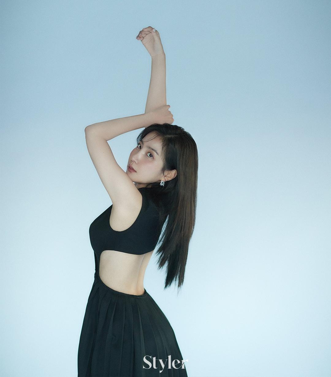 본문 이미지 - 배우 신동미. 매거진 주부생활