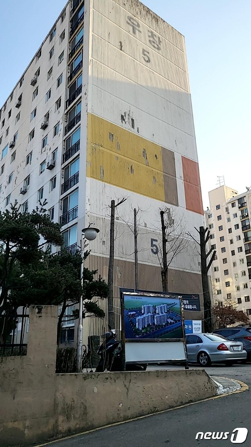 본문 이미지 - 서울 송파구 오금동 가락우창아파트의 모습. 2024.1.30/ 김도엽 기자