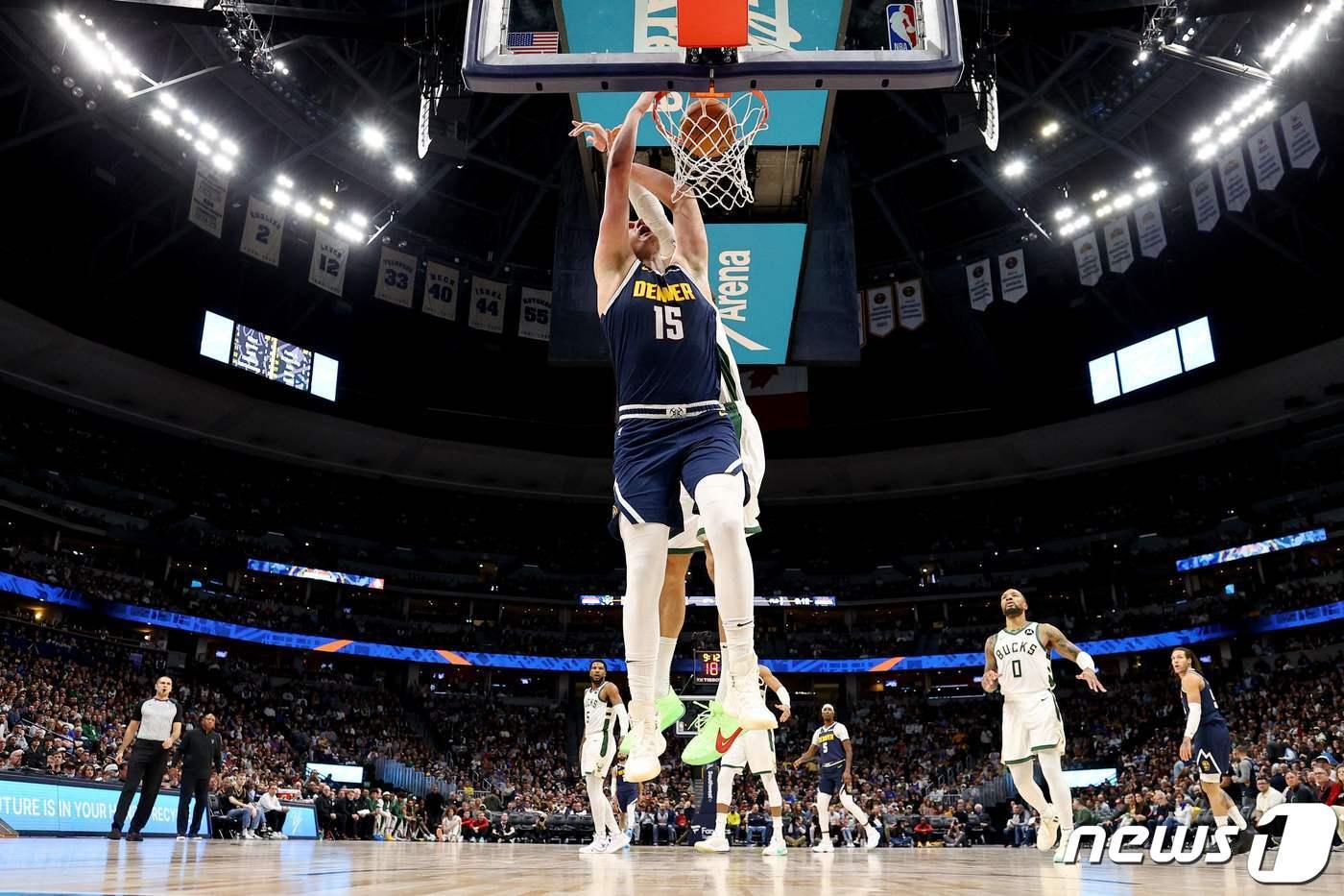본문 이미지 - 니콜라 요키치의 덩크슛. ⓒ AFP=뉴스1