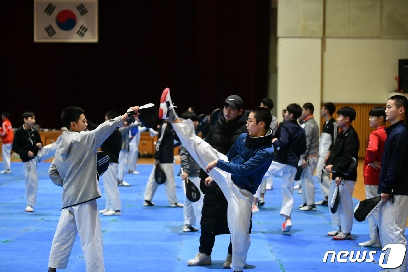 본문 이미지 - 속초에서 동계전지훈련 소화하는 선수들.(속초시 제공) 2024.1.8/뉴스1