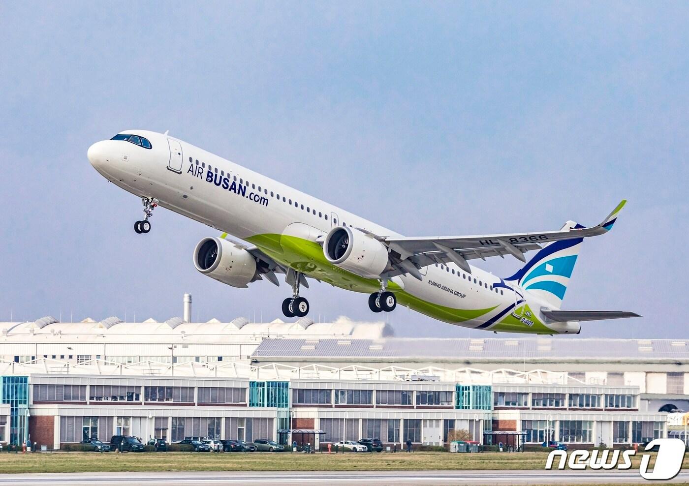 에어부산 A321neo 항공기. &#40;에어부산 제공&#41;