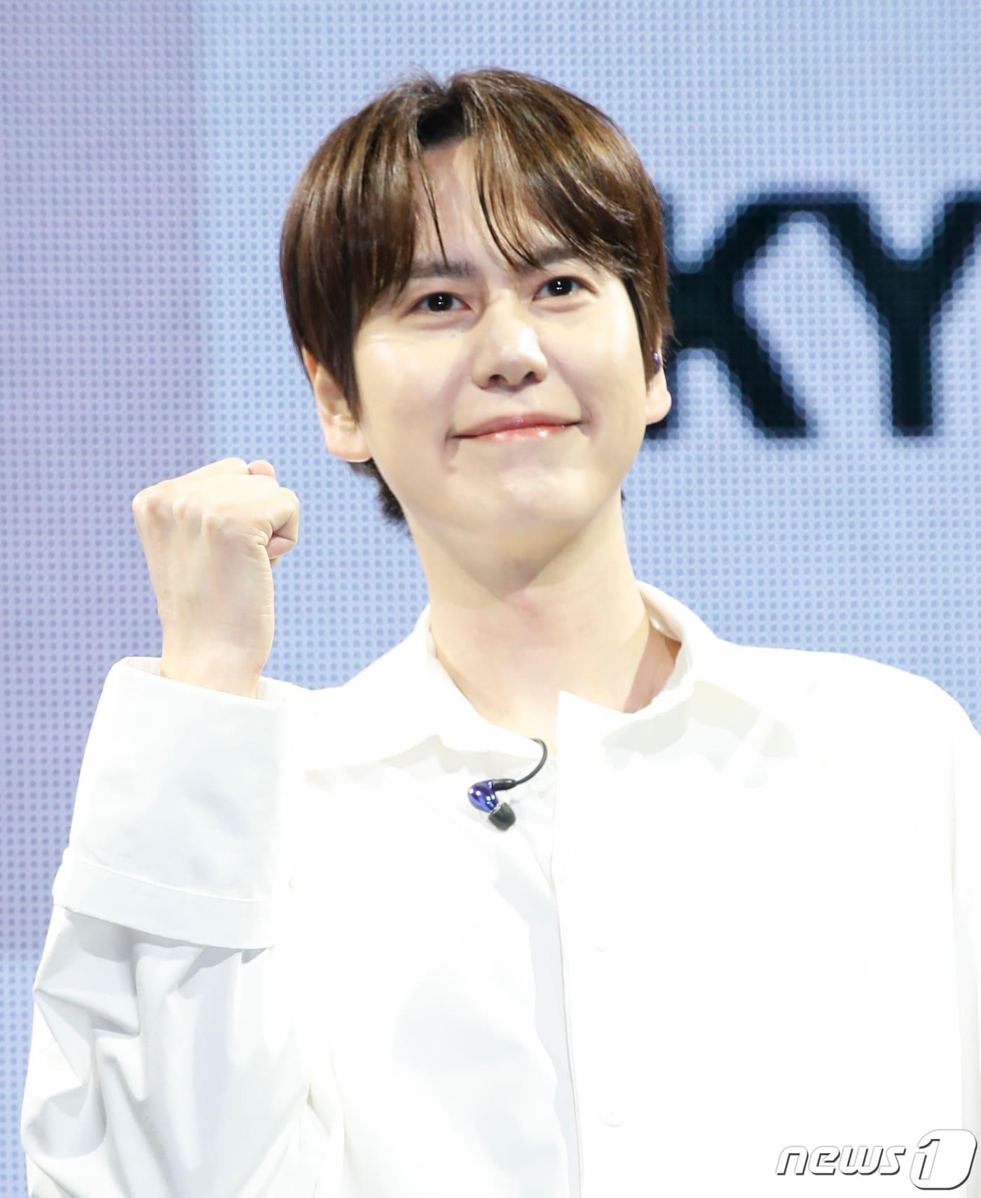 본문 이미지 - 가수 규현이 9일 서울 용산구 블루스퀘어 마스터카드홀에서 가진 EP '리스타트(Restart)' 발매 기념 쇼케이스에서 포즈를 취하고 있다. 2024.1.9/뉴스1 ⓒ News1 권현진 기자