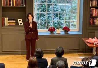 본문 이미지 - 이영 전 중기부 장관은 9일 서울 역삼동 북쌔즈에서 '다르게 탁월하게: 이영이 그려가는 혁신의 지도' 출판기념회를 개최했다. ⓒ News1 이민주 기자