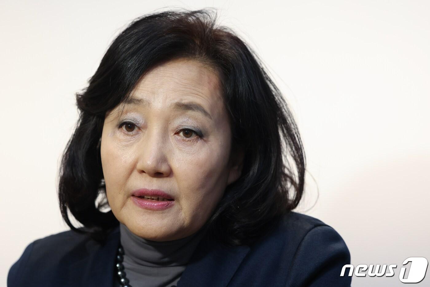 본문 이미지 - 박영선 전 중소벤처기업부 장관이 9일 오후 서울 종로구의 한 갤러리에서 뉴스1과 인터뷰를 하고 있다. 2024.1.9/뉴스1 ⓒ News1 김민지 기자