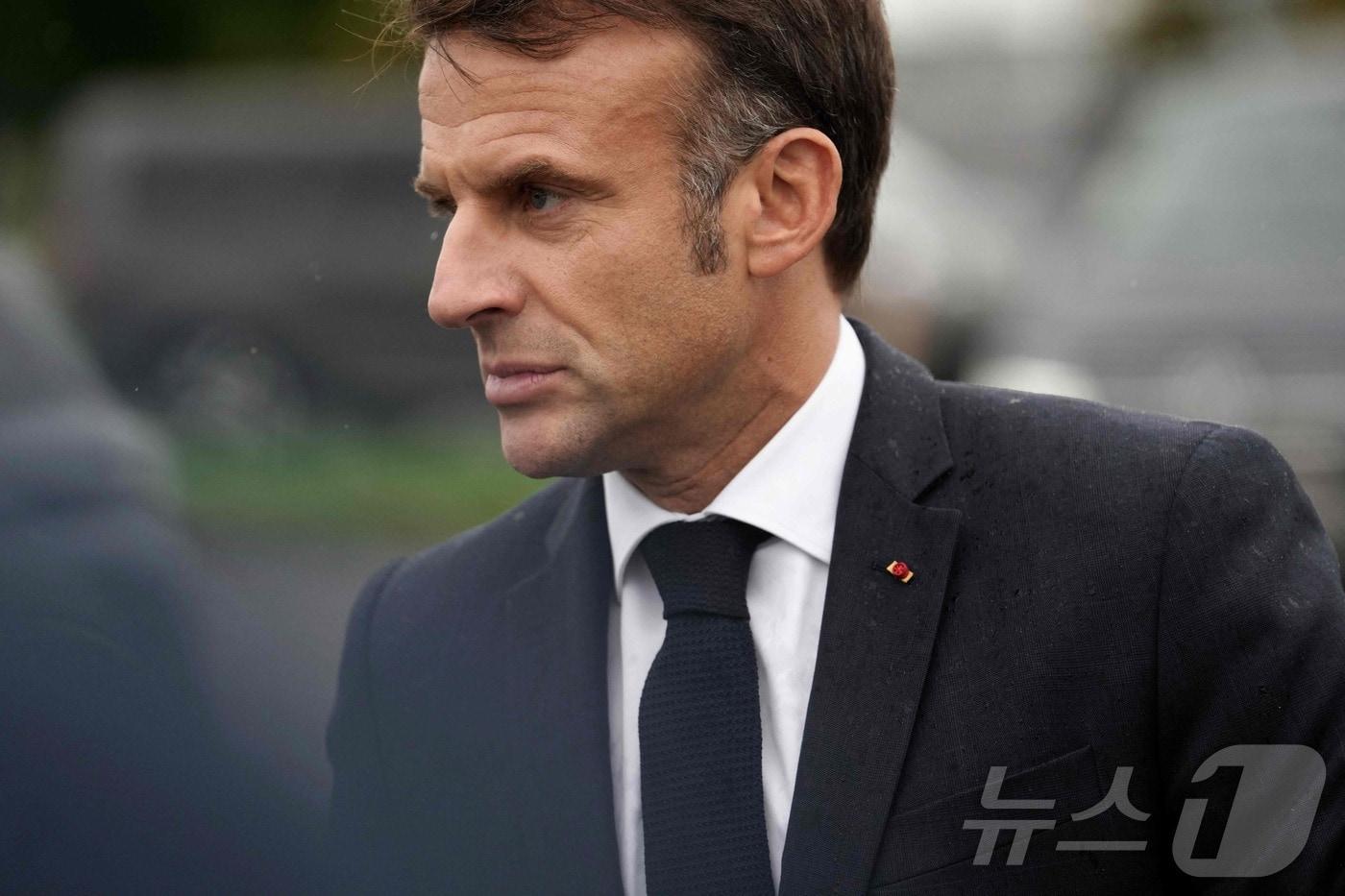 9일&#40;현지시간&#41; 에마뉘엘 마크롱 프랑스 대통령이 프랑스 동부에서 훈련 중인 우크라이나 군대를 만나기 위해 부대를 방문하고 있다. 2024.10.09 ⓒ AFP=뉴스1 ⓒ News1 정지윤 기자