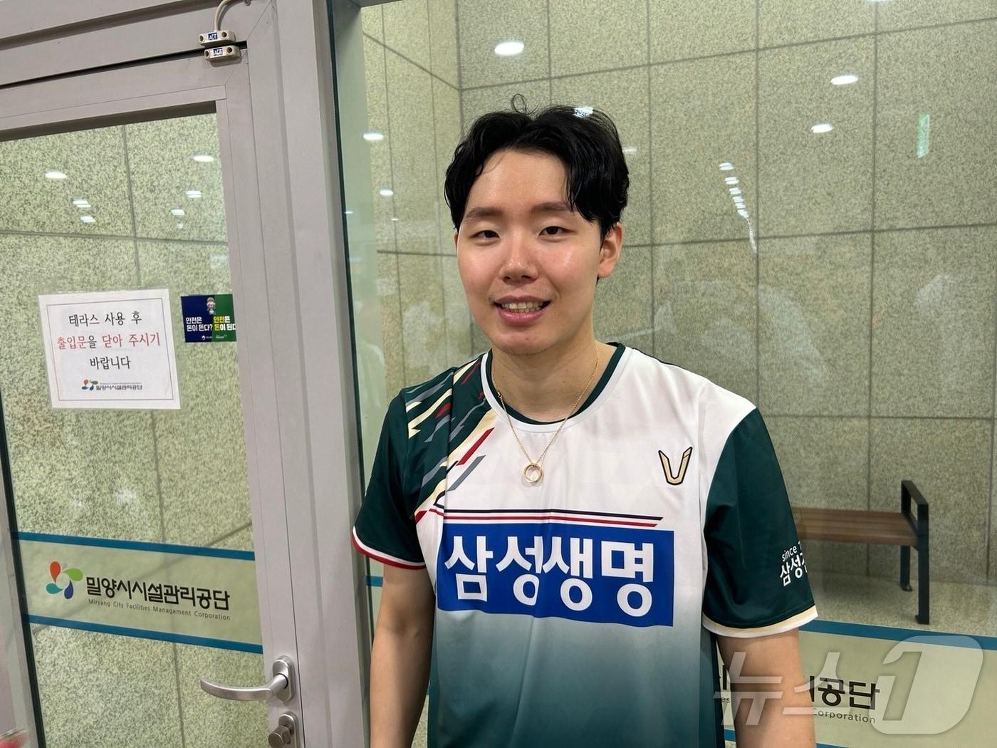 본문 이미지 - 12일 제105회 전국체육대회 배드민턴 경기가 열린 경남 밀양 배드민턴전용경기장에서 만난 서승재. 2024.10.12/뉴스1 ⓒ News1 문대현 기자  