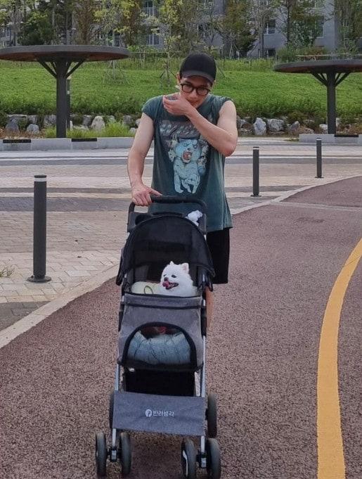 본문 이미지 - 엄태구 인스타그램