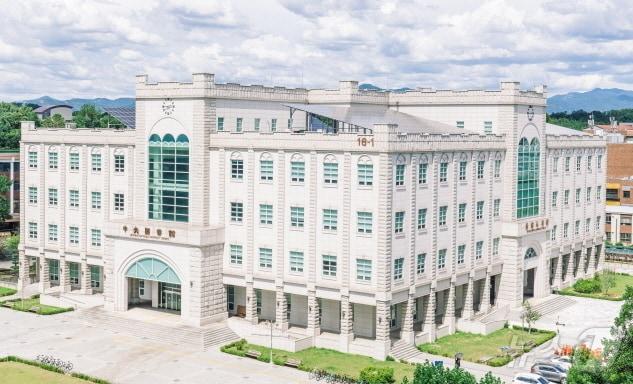 본문 이미지 - 전북대학교 중앙도서관 전경/뉴스1