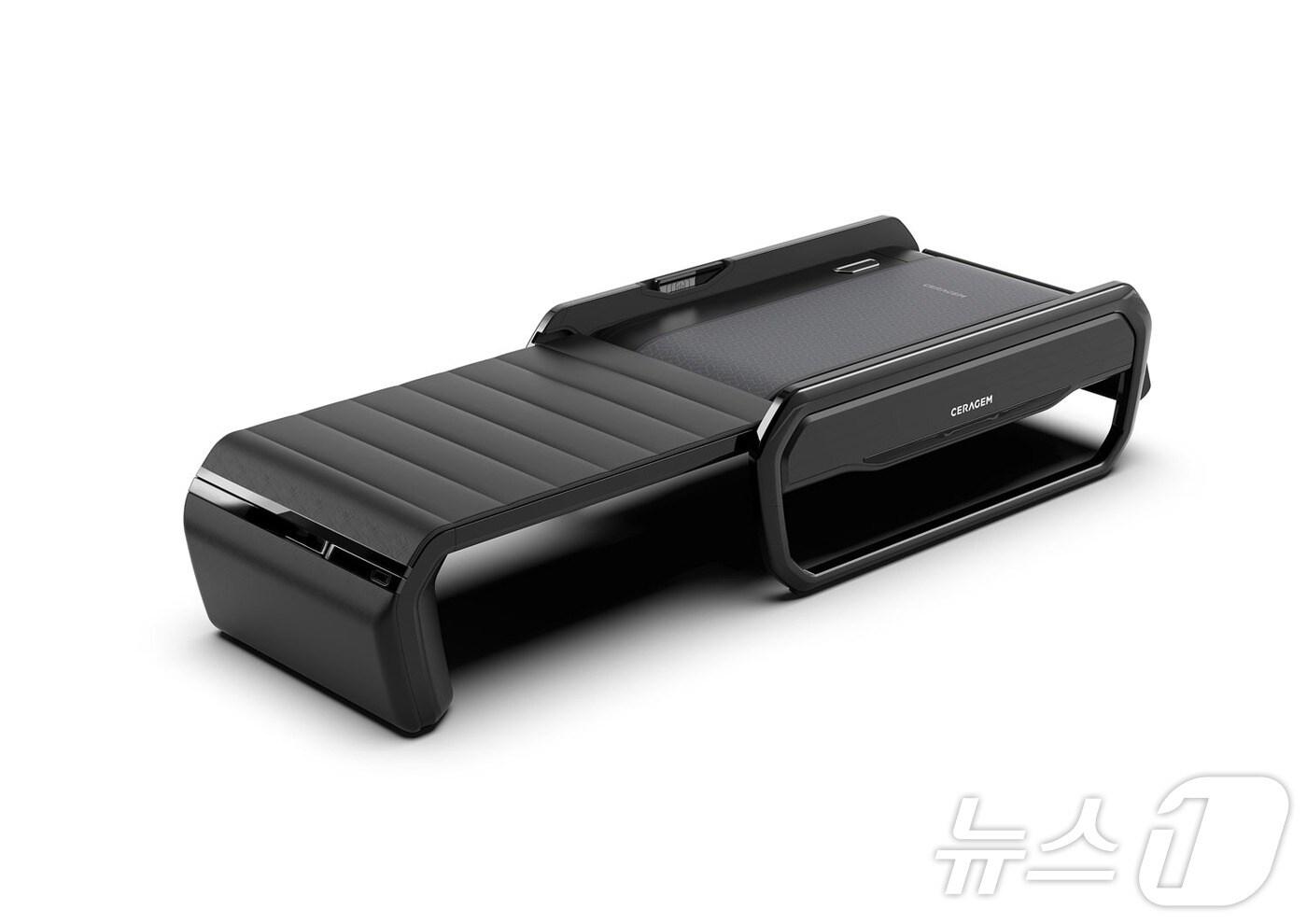 본문 이미지 - 세라젬의 의료기기 마스터V6.(세라젬 제공)