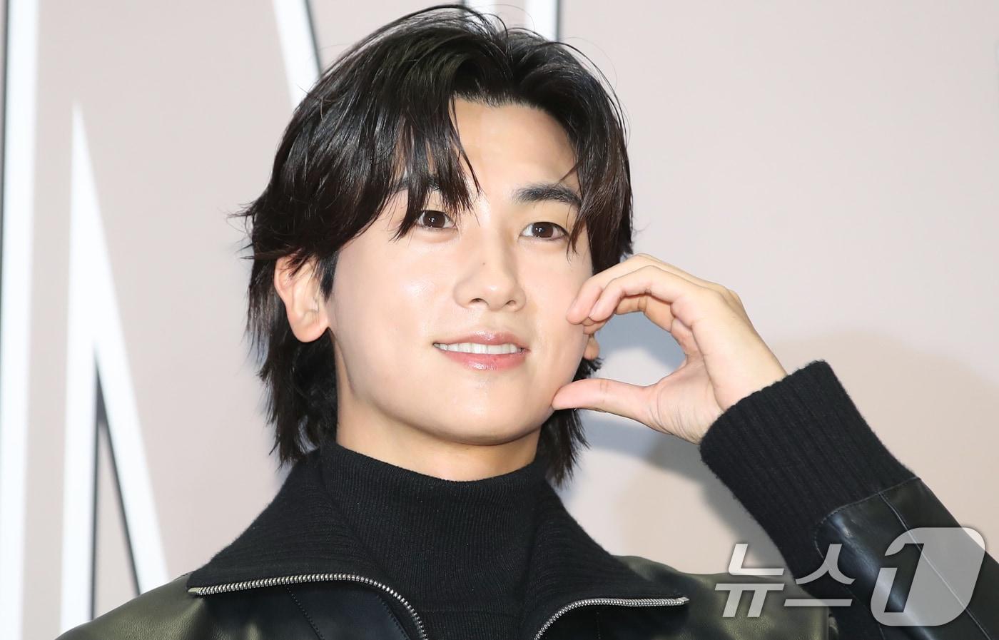 배우 박형식이 14일 서울 광화문 한 호텔에서 열린 자선행사에 참석해 포즈를 취하고 있다. 2024.10.14/뉴스1 ⓒ News1 권현진 기자