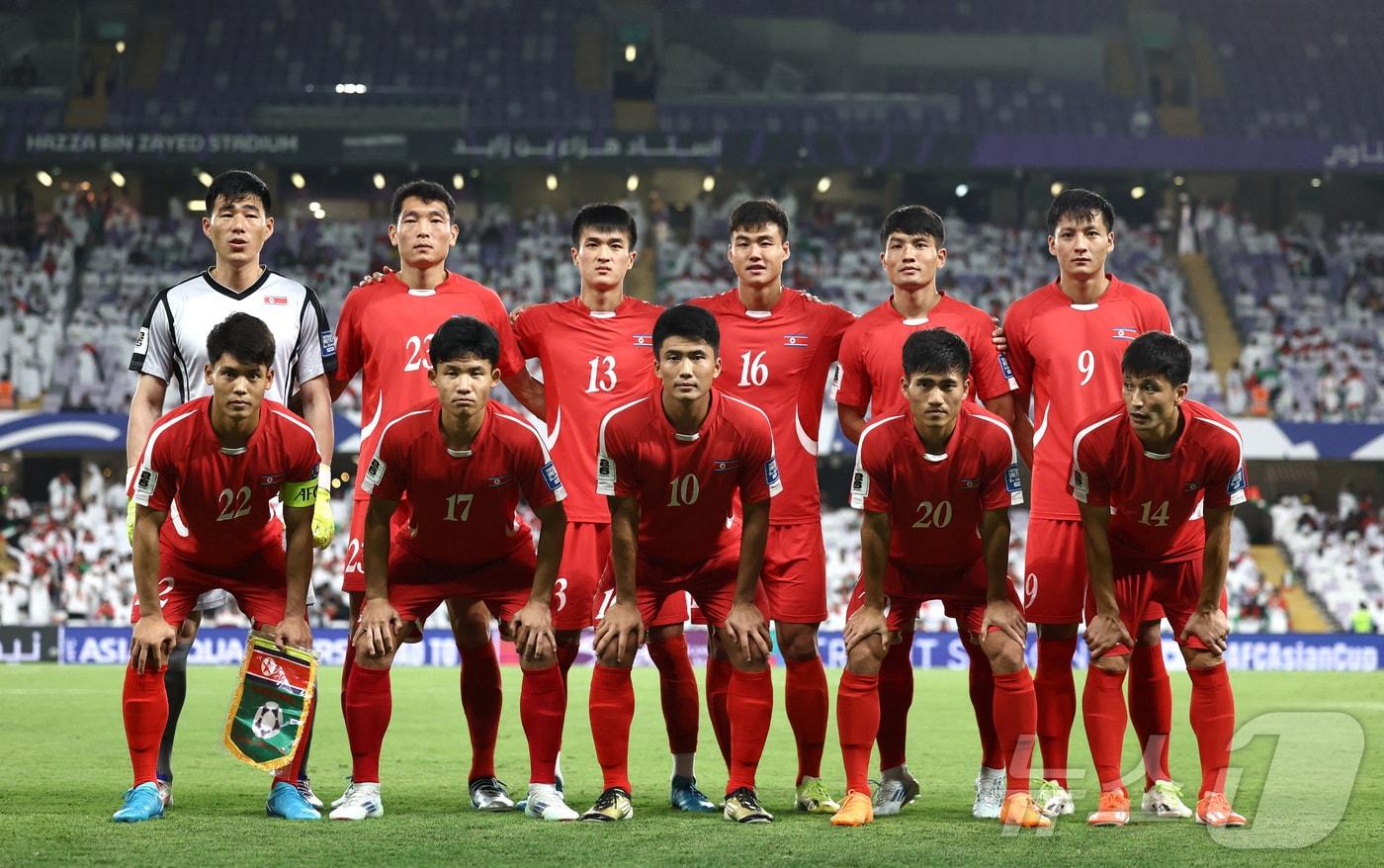 북한은 15일(한국시간) 열린 2026 FIFA 북중미 월드컵 아시아 3차 예선 A조 4차전에서 키르기스스탄에 0-1로 패하며 최하위(2무2패)로 추락했다. ⓒ 로이터=뉴스1