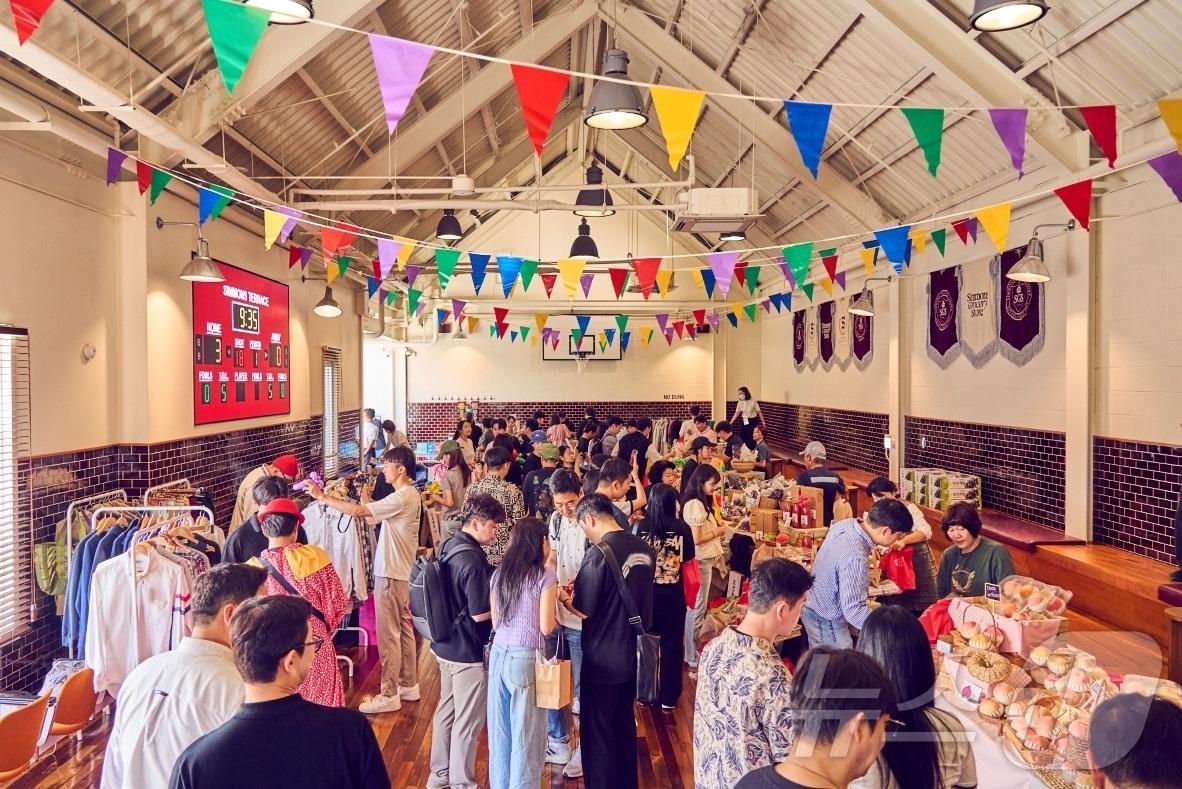 본문 이미지 - 시몬스 테라스 전경 &#40;시몬스 제공&#41;